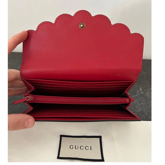 Gucci Red and Brown Pearl  Wallet - Picture 5 of 6